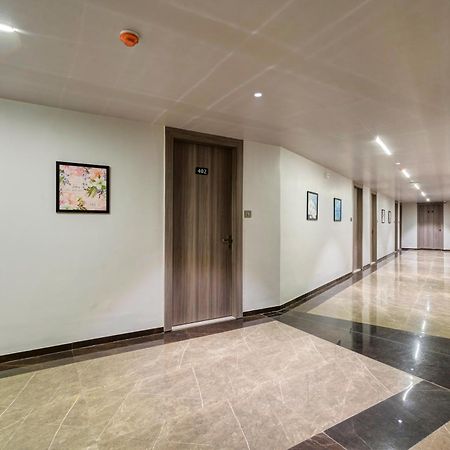 Hotel Sparsh Divine Ахмедабад Екстериор снимка